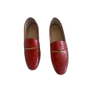 J. McLaughlin Dillon Loafer in excellent used condition, size 8.5, box included